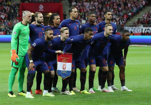 霍芬海姆主场战胜门兴，追赶领先球队的简单介绍