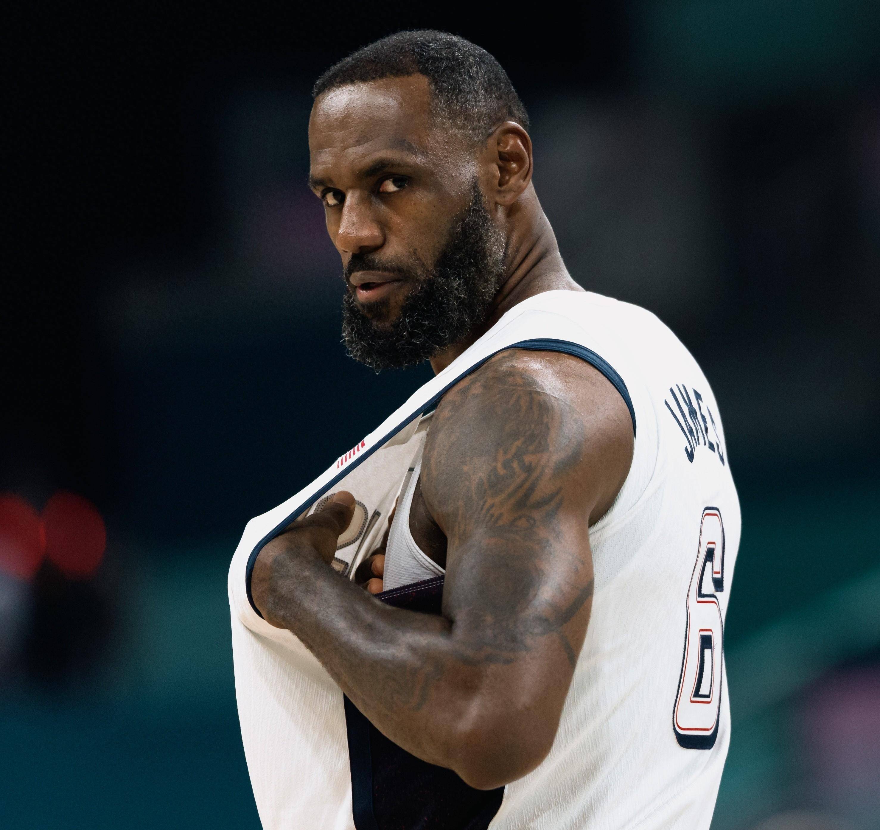 詹姆斯获选为全明星赛最有价值球员