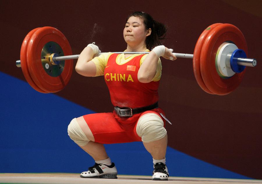 举重女子半决赛选手挑战极限的简单介绍