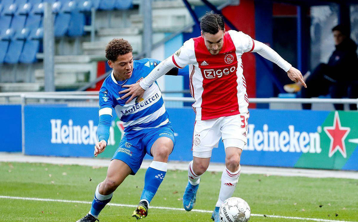 开云体育中国-阿贾克斯全队斗志高昂，备战最强对手