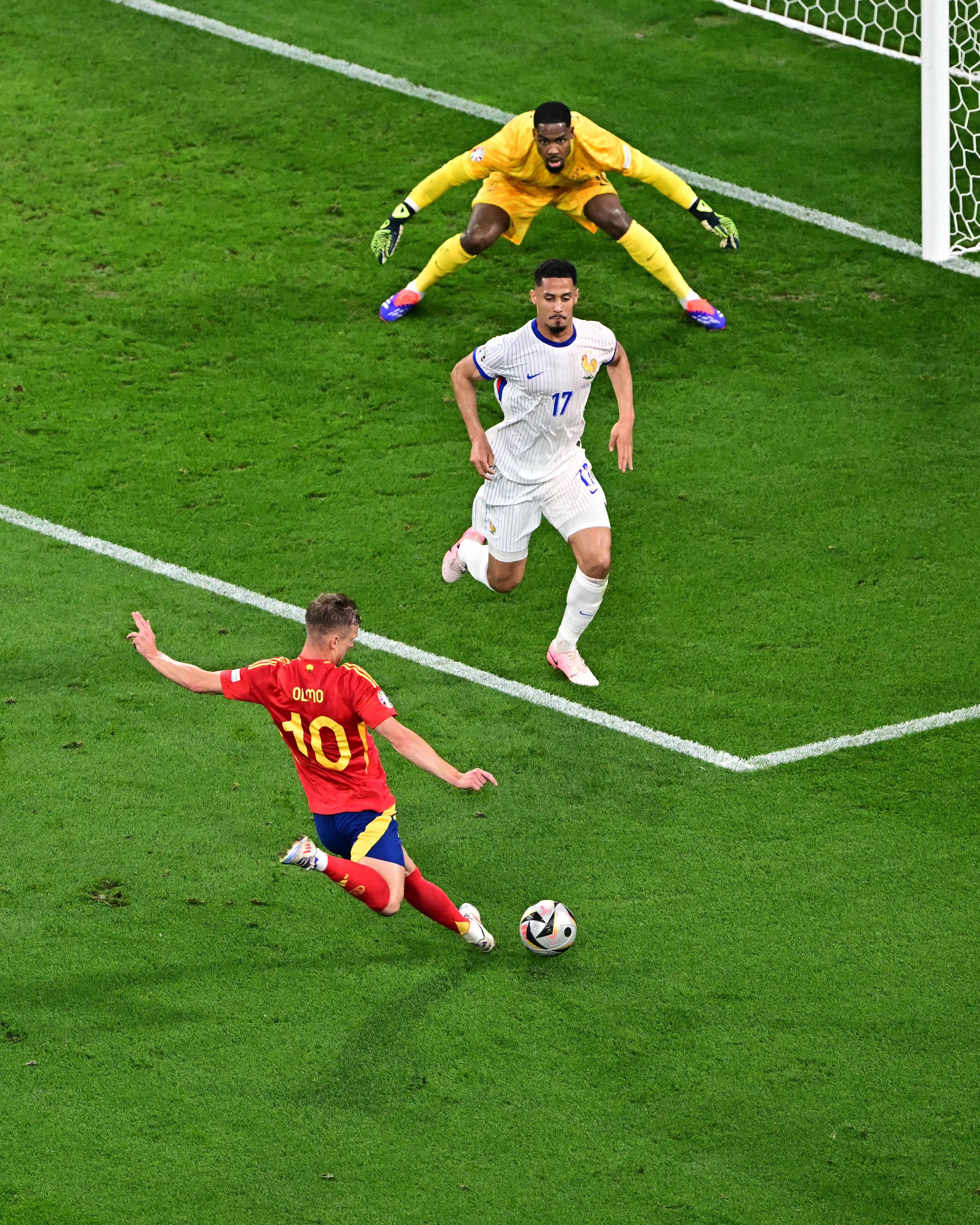 西班牙大胜,晋级欧洲锦标赛第二轮 西班牙大胜,晋级欧洲锦标赛第二轮