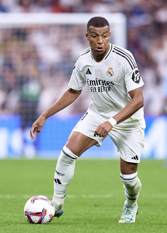 球员个人表现抢眼,为球队夺得胜利贡献力量的简单介绍 球员个人表现抢眼,为球队夺得胜利贡献力量的简单介绍