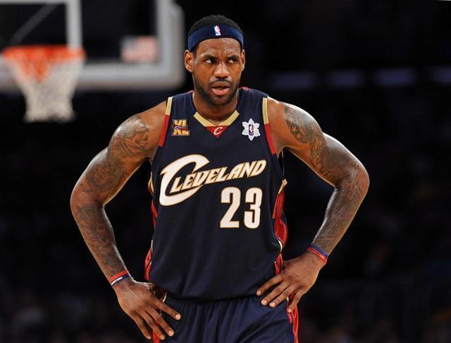 克利夫兰骑士队斩获大胜,喜迎胜利 克利夫兰骑士队斩获大胜,喜迎胜利