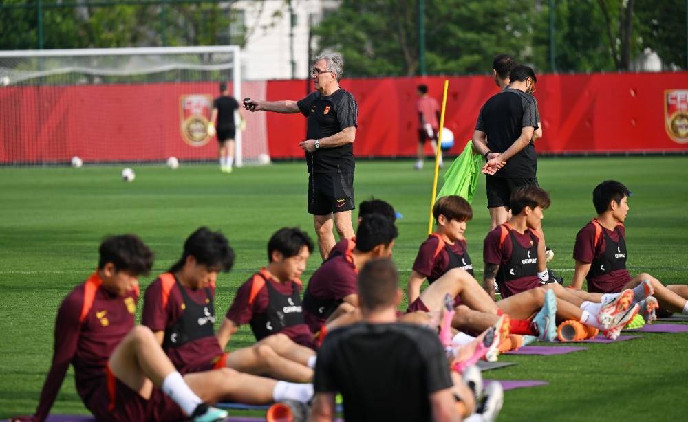 开云官网-包含球队集体训练备战，积极备战下一场比赛的词条