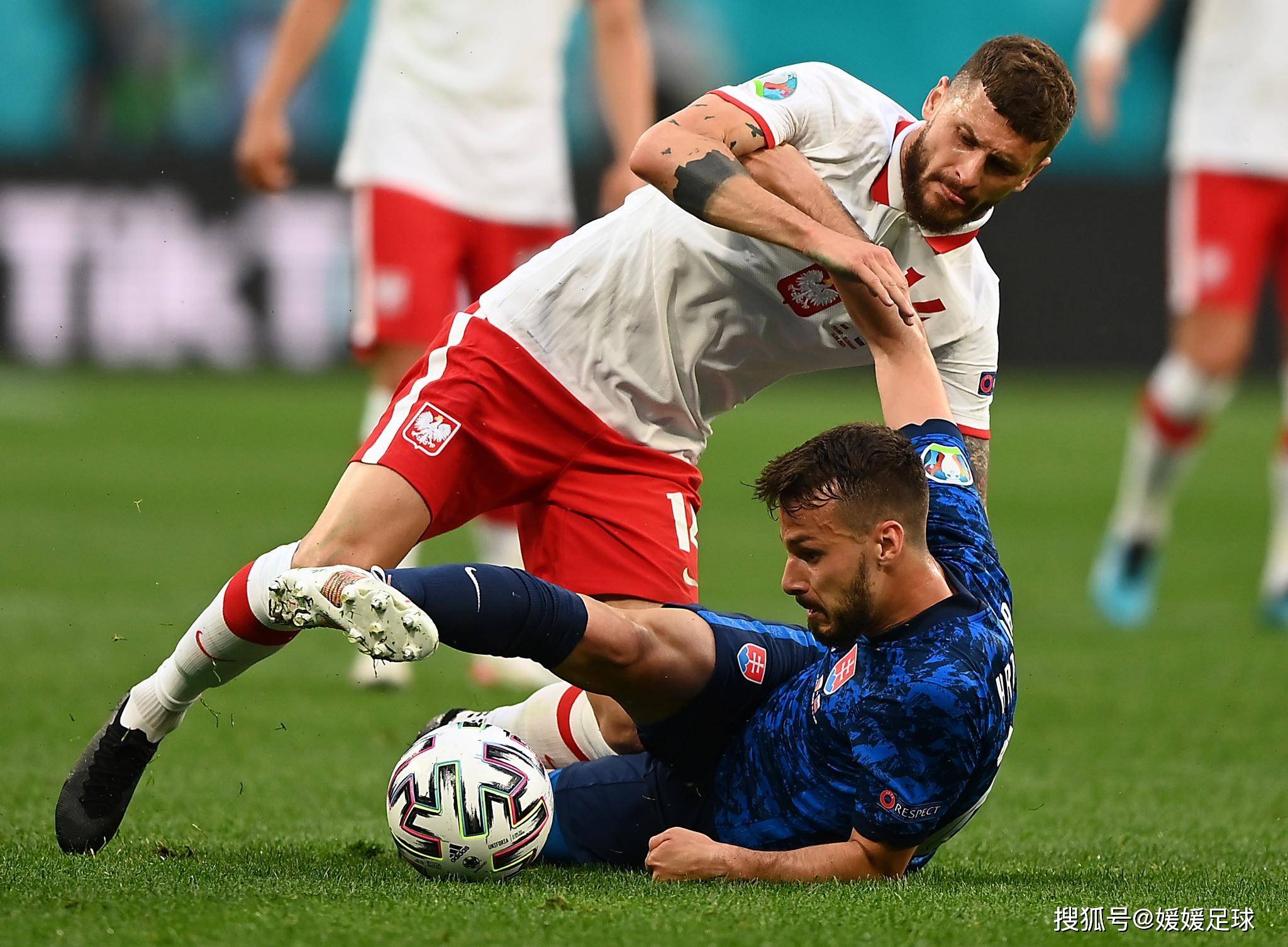 开云平台-欧洲杯预选赛中现场场面火爆