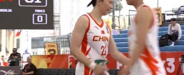 中国女队在比赛中战胜对手晋级 中国女队在比赛中战胜对手晋级