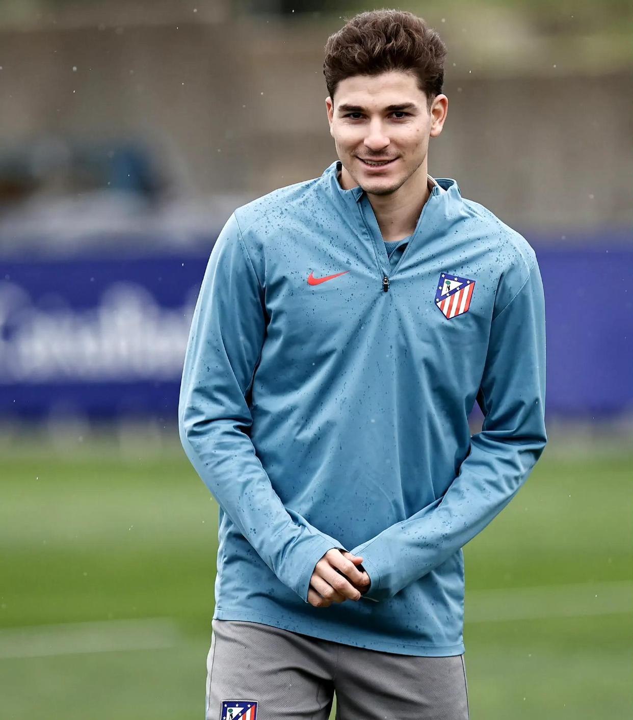 开云体育入口-赫塔菲主场力压对手，主场优势明显胜券在握