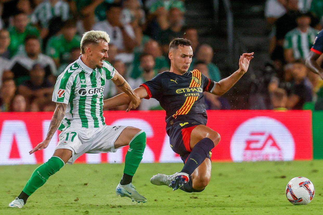 比利亚雷亚尔主场大胜皇家贝蒂斯 比利亚雷亚尔主场大胜皇家贝蒂斯