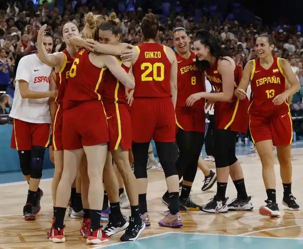 开云官方app入口-塞尔维亚队殊死争夺，无缘晋级四分之一决赛的简单介绍