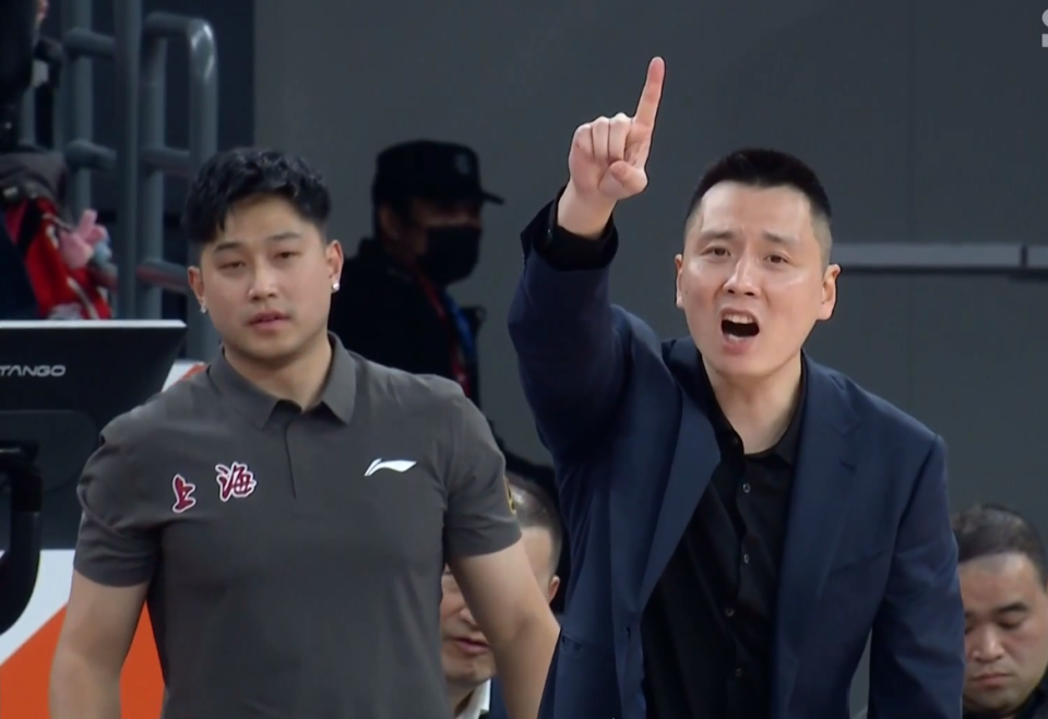 换帅效果明显,球队连胜开局 换帅效果明显,球队连胜开局