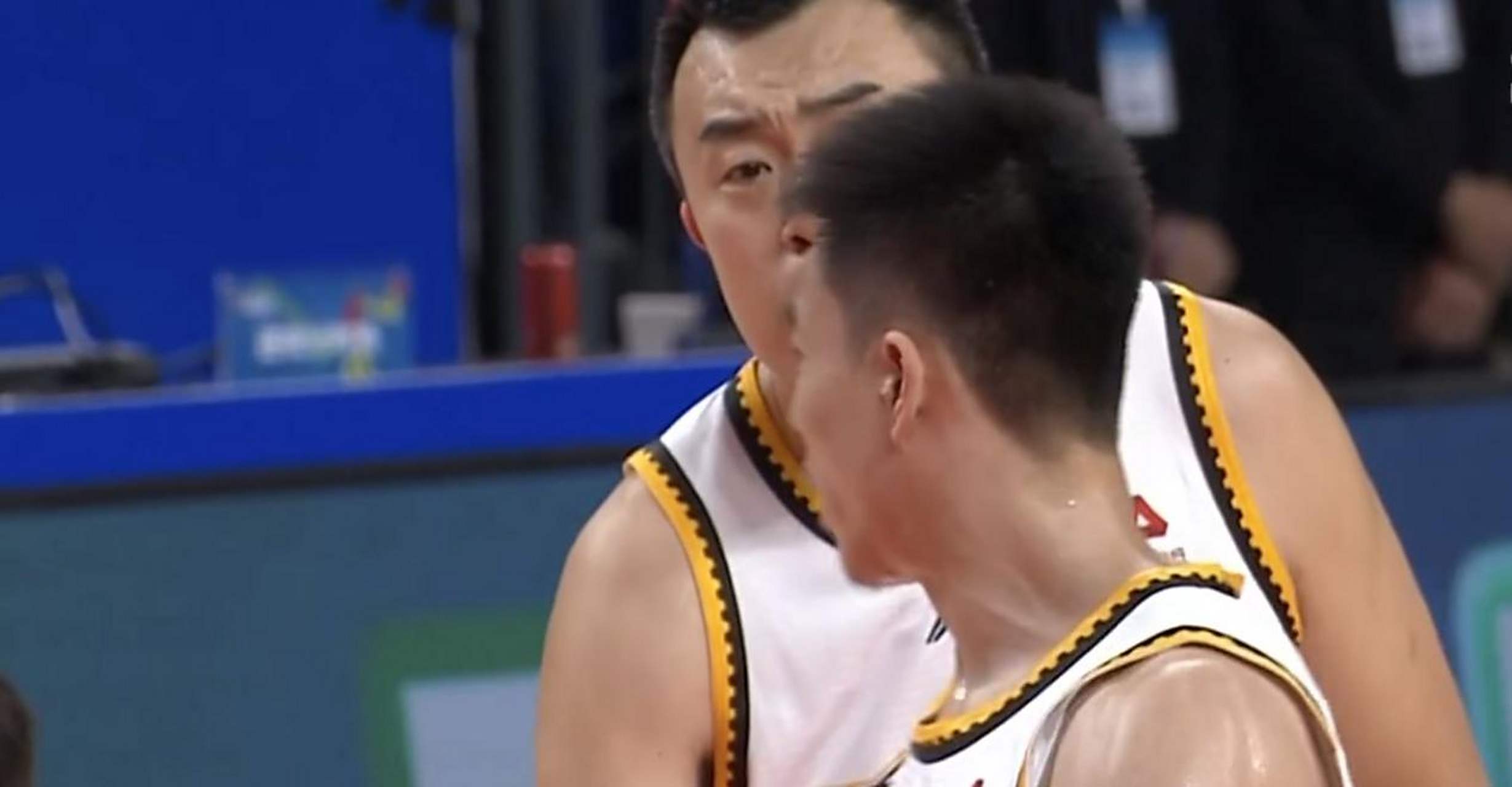 开云体育下载-深圳队势如破竹，主帅称团队合作是取胜关键