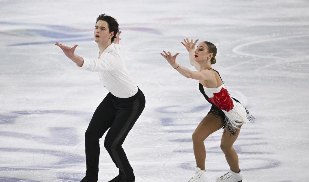 花样滑冰双人表演打破传统模式的简单介绍