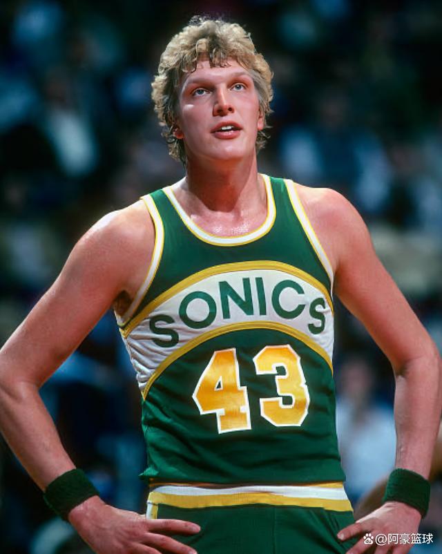 关于俄克拉荷马雷霆勇夺胜利，实力压倒对手的信息