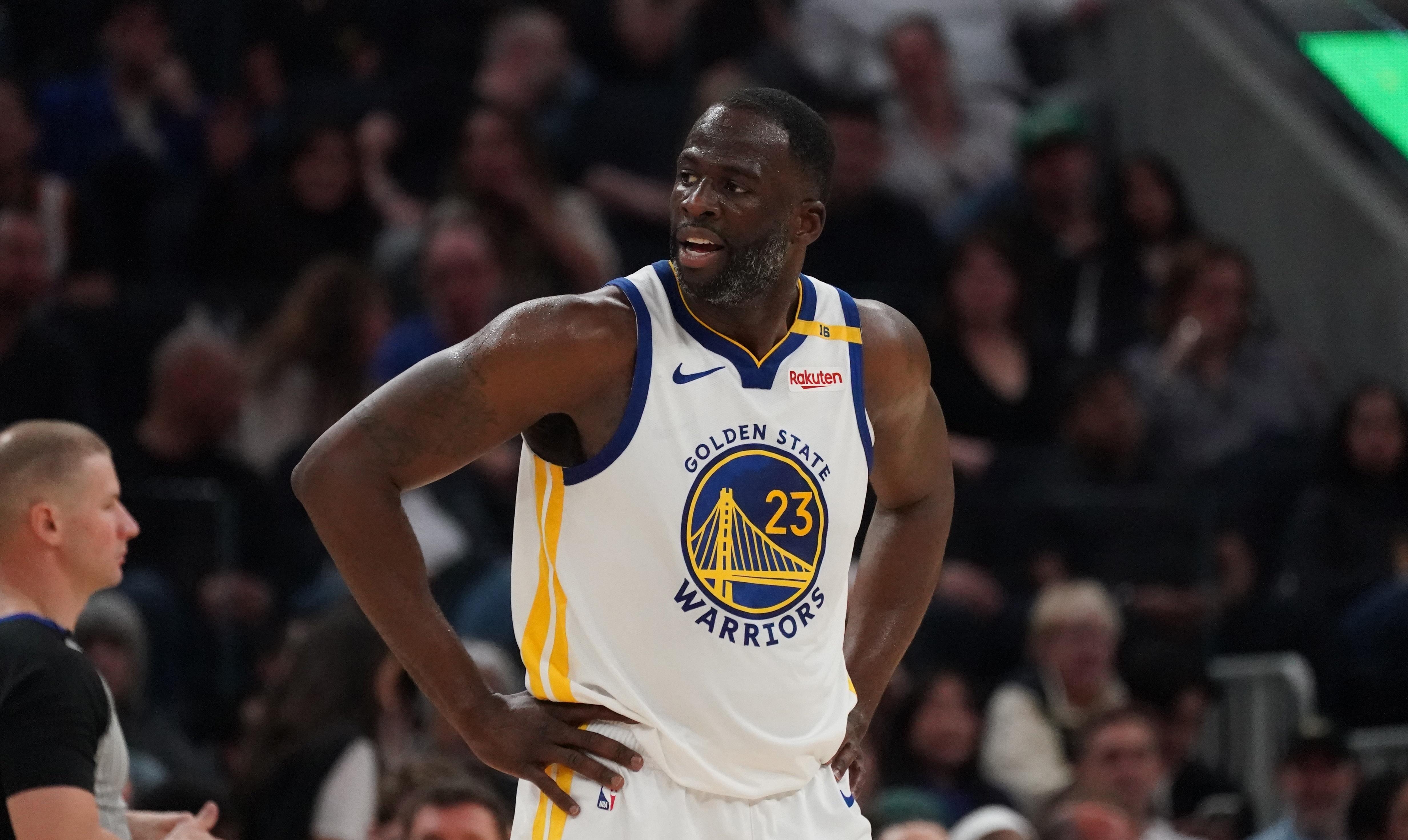 勇士主场大胜掘金,引领西部 勇士主场大胜掘金,引领西部