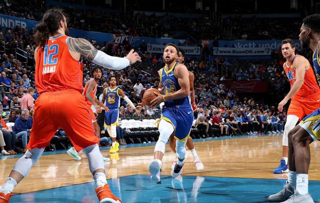 勇士大胜活塞，猛龙战胜雄鹿