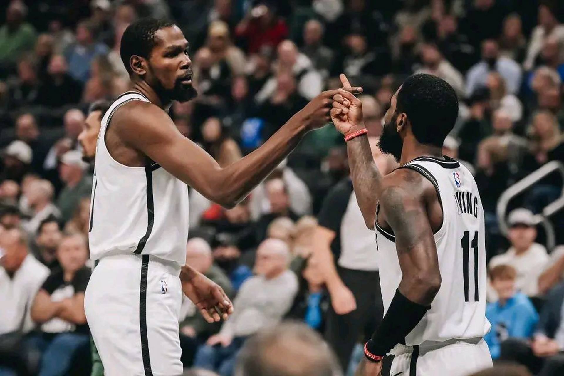 篮网大胜独行侠，杜兰特轻松砍下30+得分