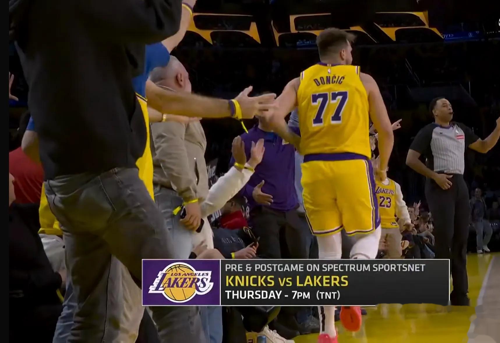 开云体育在线-关于湖人遭遇四连败，詹姆斯30分未能帮助球队翻盘的信息