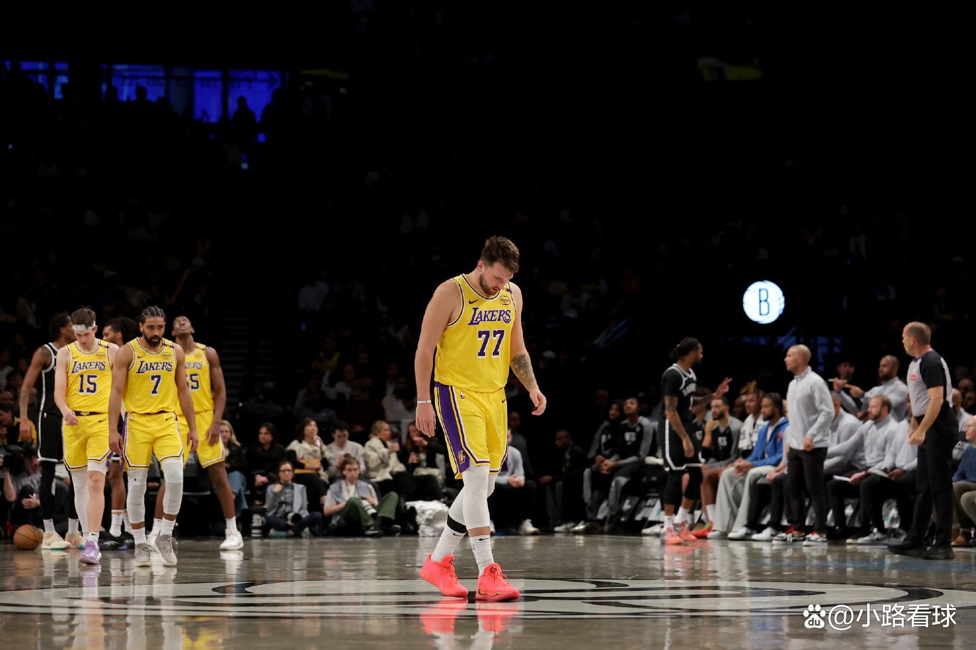 关于湖人遭遇四连败，詹姆斯30分未能帮助球队翻盘的信息