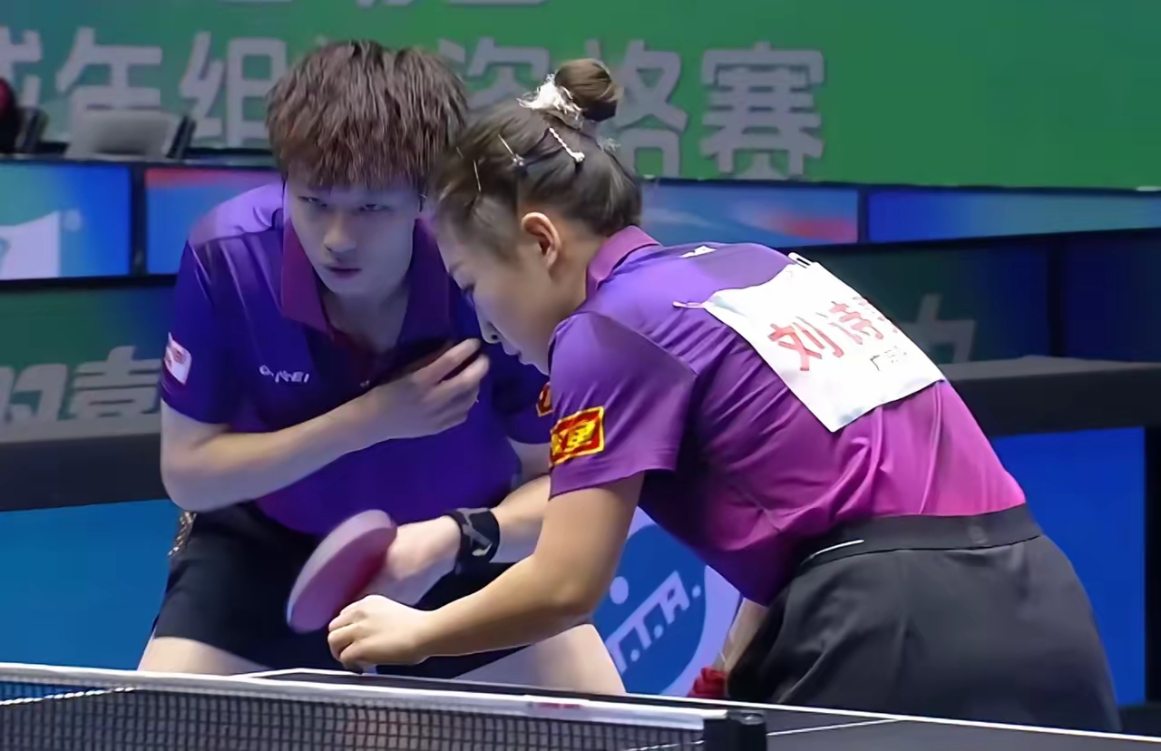 瑞典队轻取英格兰队，林高远带队取胜