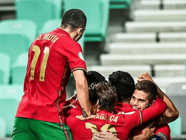 开云体育登录-关于葡萄牙队完胜奥地利队，张继科惊艳四座的信息